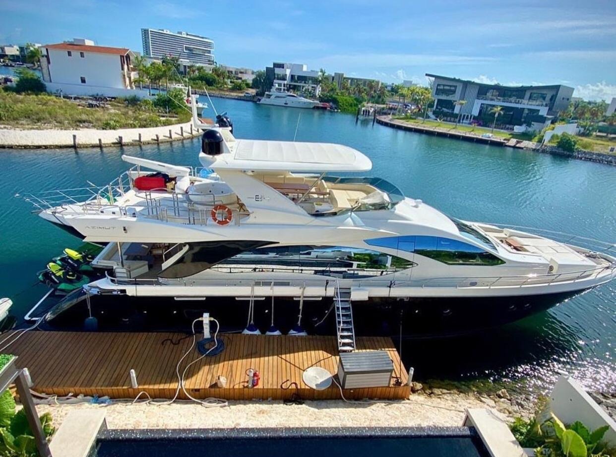 85' Azimut Luxury Yacht